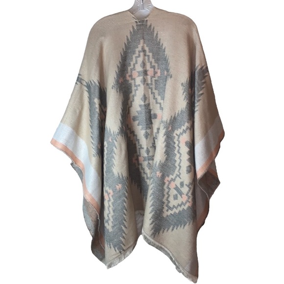 MUK LUKS PONCHO - Picture 3 of 6